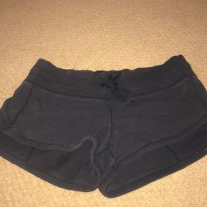 Lululemon size 4 cotton shorts!